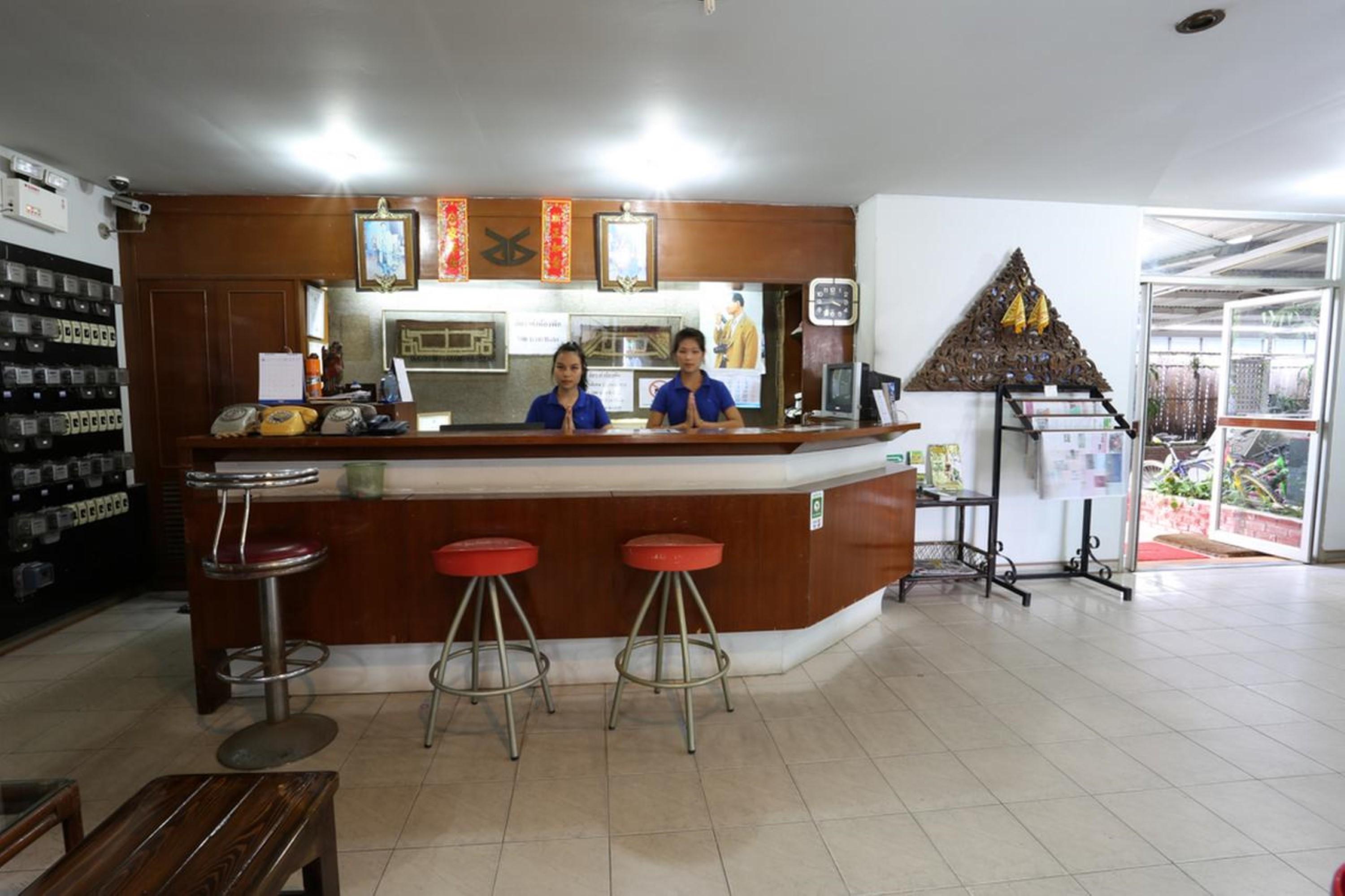 Chomdoi House Hotel Чиангмай Екстериор снимка