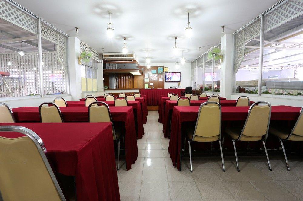 Chomdoi House Hotel Чиангмай Екстериор снимка