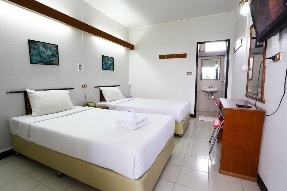 Chomdoi House Hotel Чиангмай Екстериор снимка